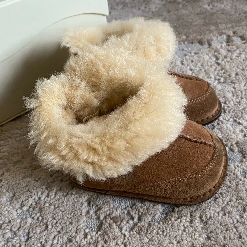 Ugg Baby Unisex Boo Sheepskin Boots Suede Leather Fur Lined Tan Cream: Small